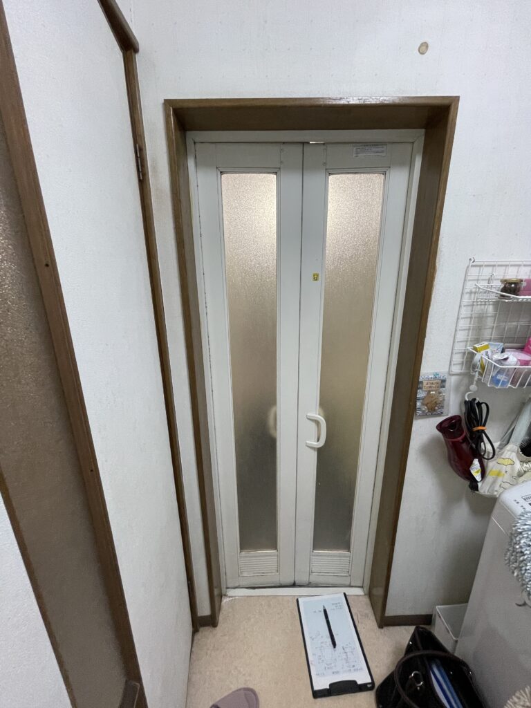 浴室ドア交換